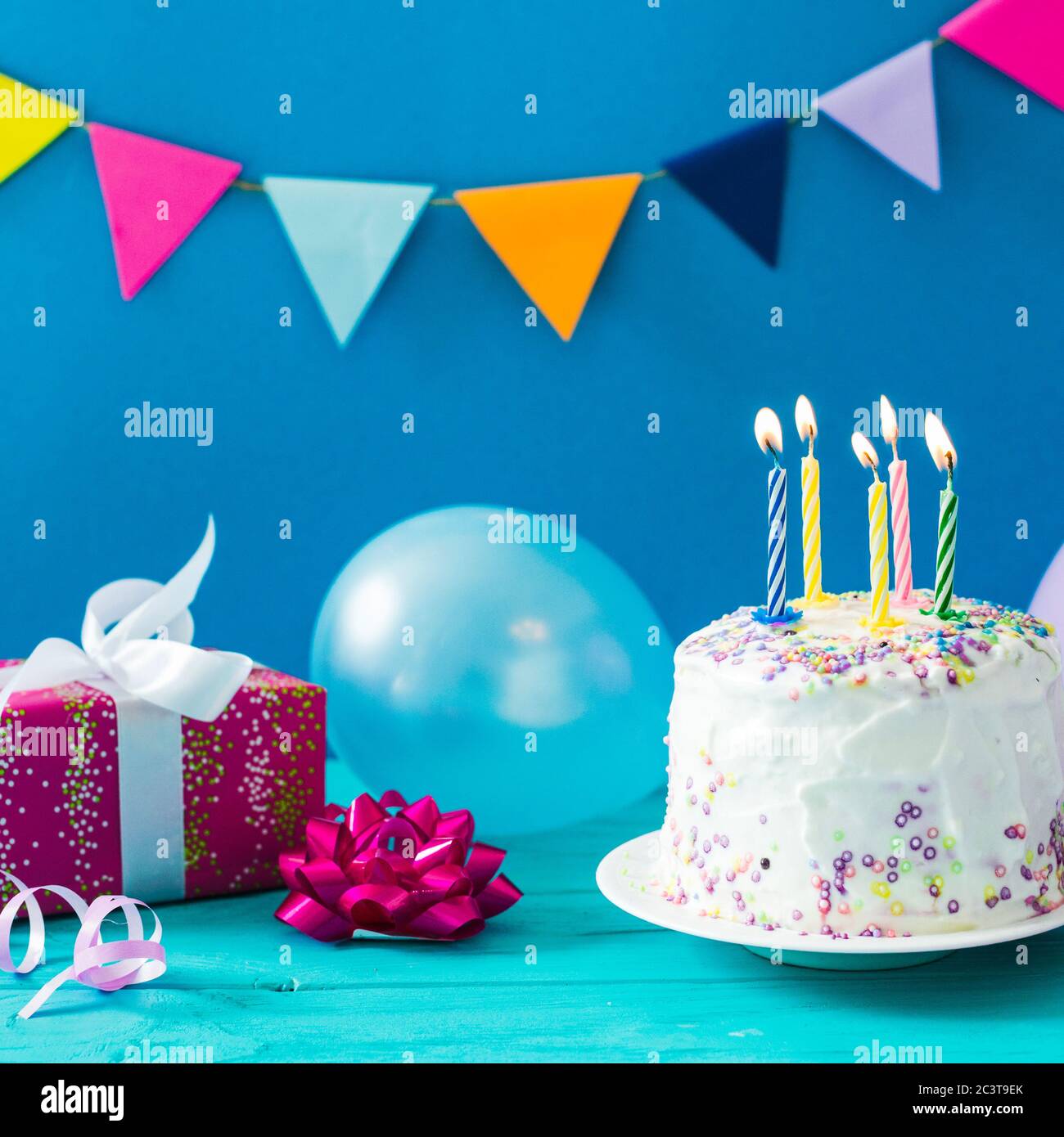 Tortenaufleger Geburtstag 'Bunte Luftballons' – Happy Birthday