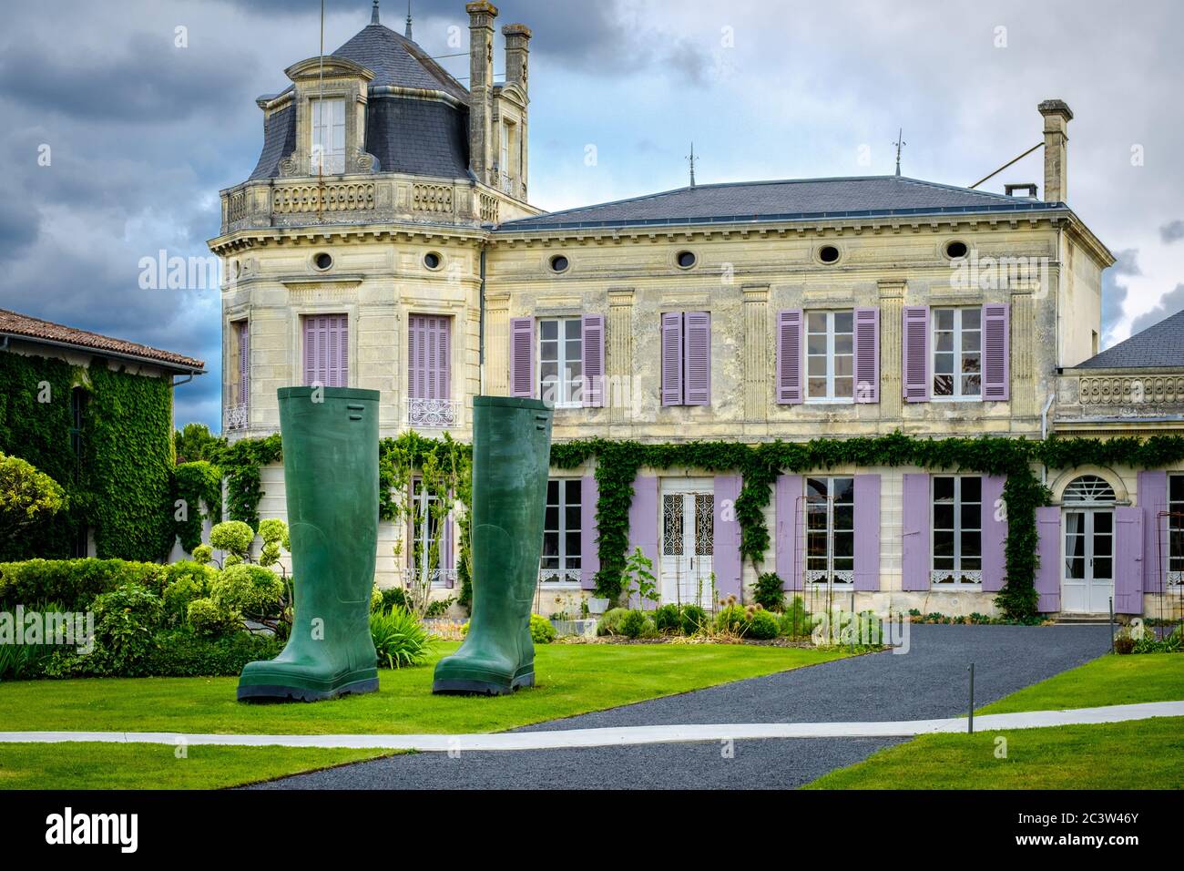 Moulis en Medoc (33): Das Schloss von Chasse Milz, Weinberg im Medoc, hat eine Sammlung zeitgenössischer Kunst auf die Entstehung ar konzentriert Stockfoto