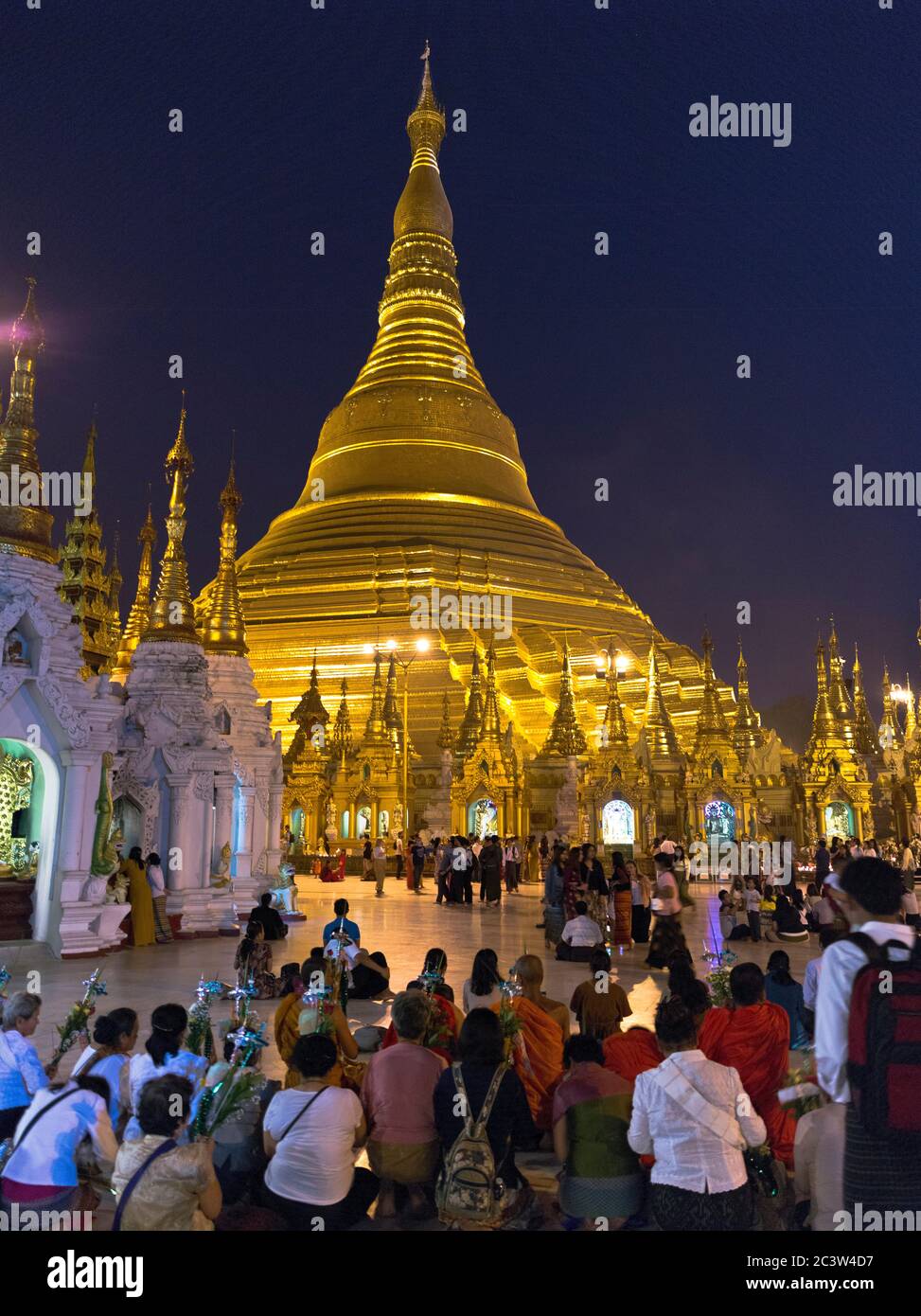 dh Shwedagon Pagodentempel YANGON MYANMAR Burmesen buddhistische Tempel Nacht Great Dagon Zedi Daw goldene Stupa Stockfoto