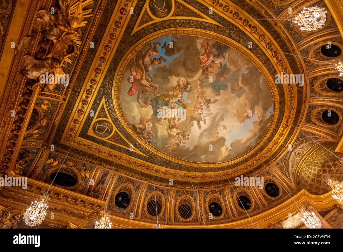 Versailles, Frankreich - 27. August 2019 : Königliche Oper im Schloss Versailles. Es wurde in die UNESCO-Liste der Welterbestätten aufgenommen. Stockfoto