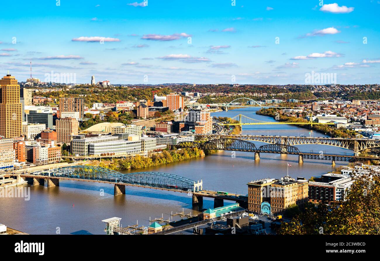 Brücken über den Monongahela River in Pittsburgh, Pennsylvania Stockfoto