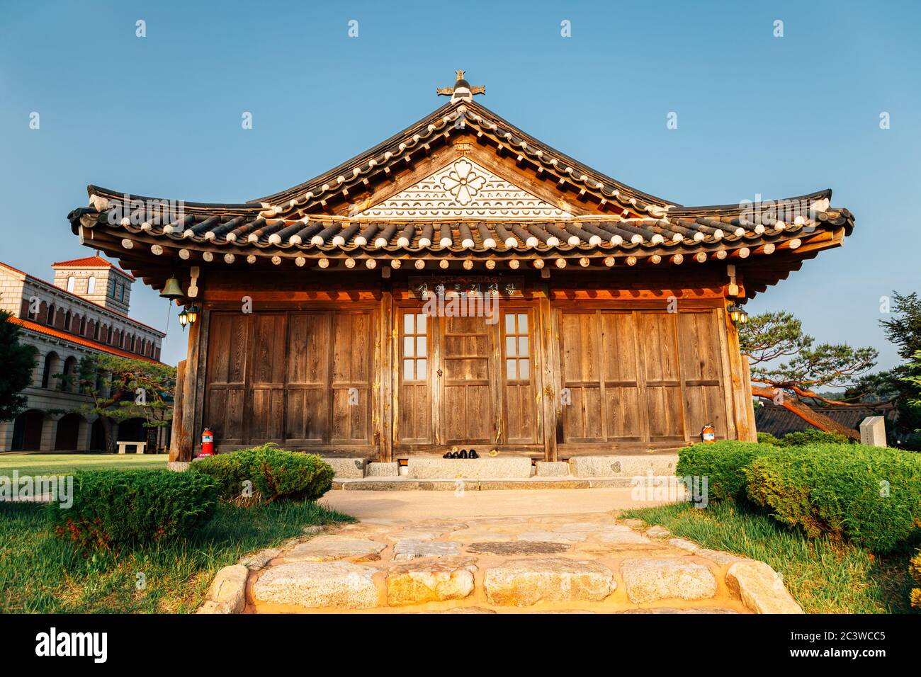 Ganghwa-gun, Incheon, Korea - 7. Juni 2020 : Onsuri Anglikanische Kirche Stockfoto