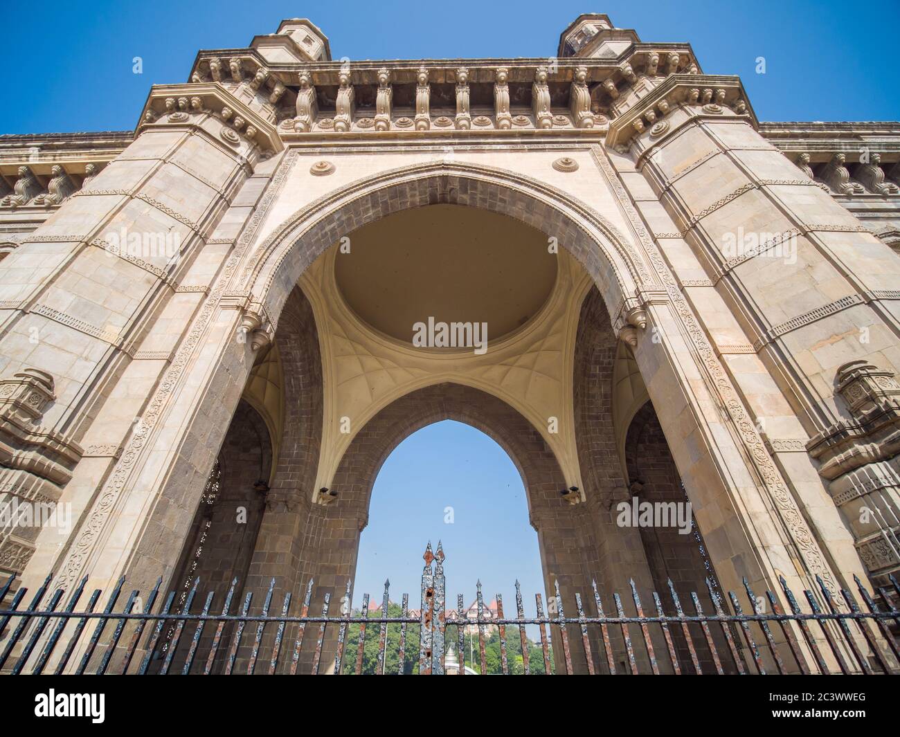 Die legendäre Architektur des Gateway of India in Mumbai. Stockfoto