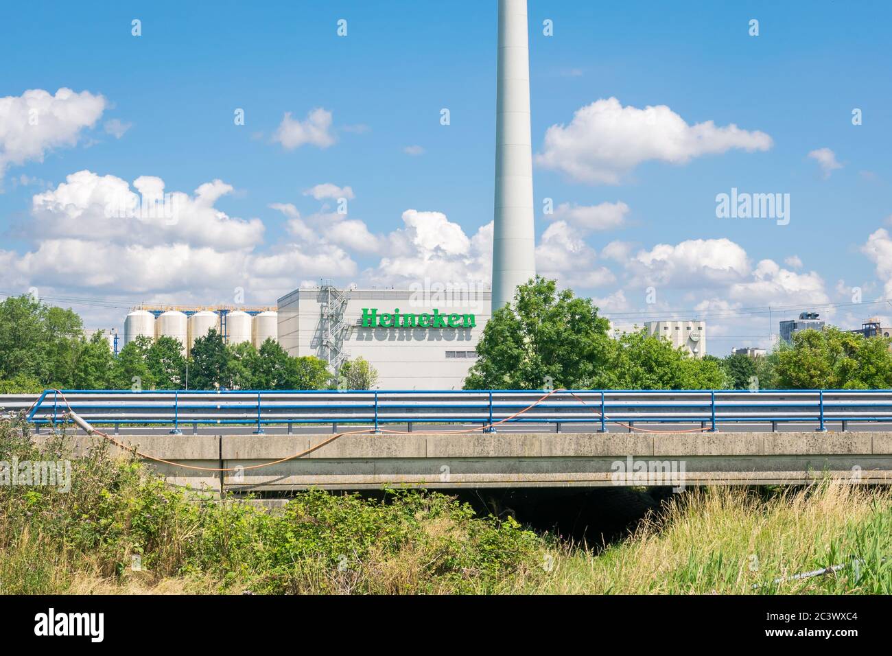 Berühmte Bierbrauerei der Marke Heineken in Holland. Stockfoto