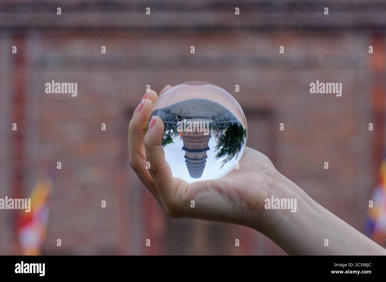 Tempel in der Hand Stockfoto