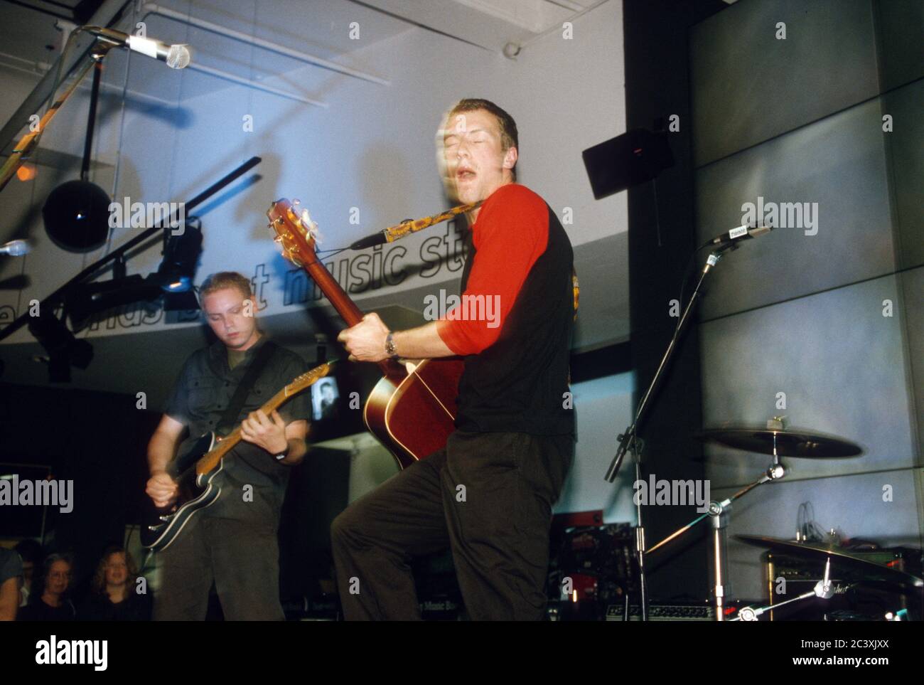 Coldplay spielt HMV-Plattenladen 10. Juli 2000, Oxford Street, London, England, Vereinigtes Königreich. Stockfoto