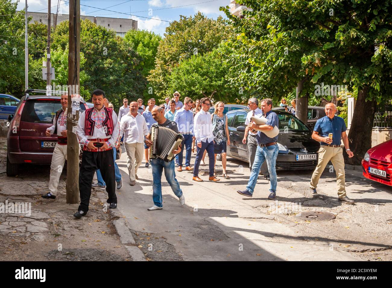 Dudelsäcke, Pauken und Akkordeon bilden das typische Orchester für eine bulgarische Hochzeit Stockfoto