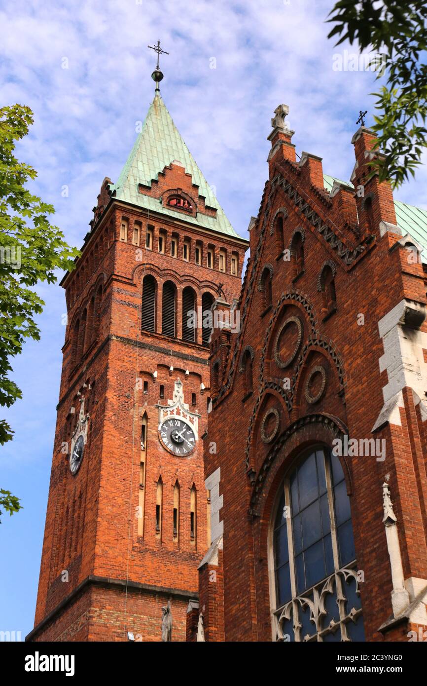 Krakau. Krakau. Polen. Der Uhrenturm der Kirche unserer Lieben Frau von der ewigen Hilfe. Stockfoto