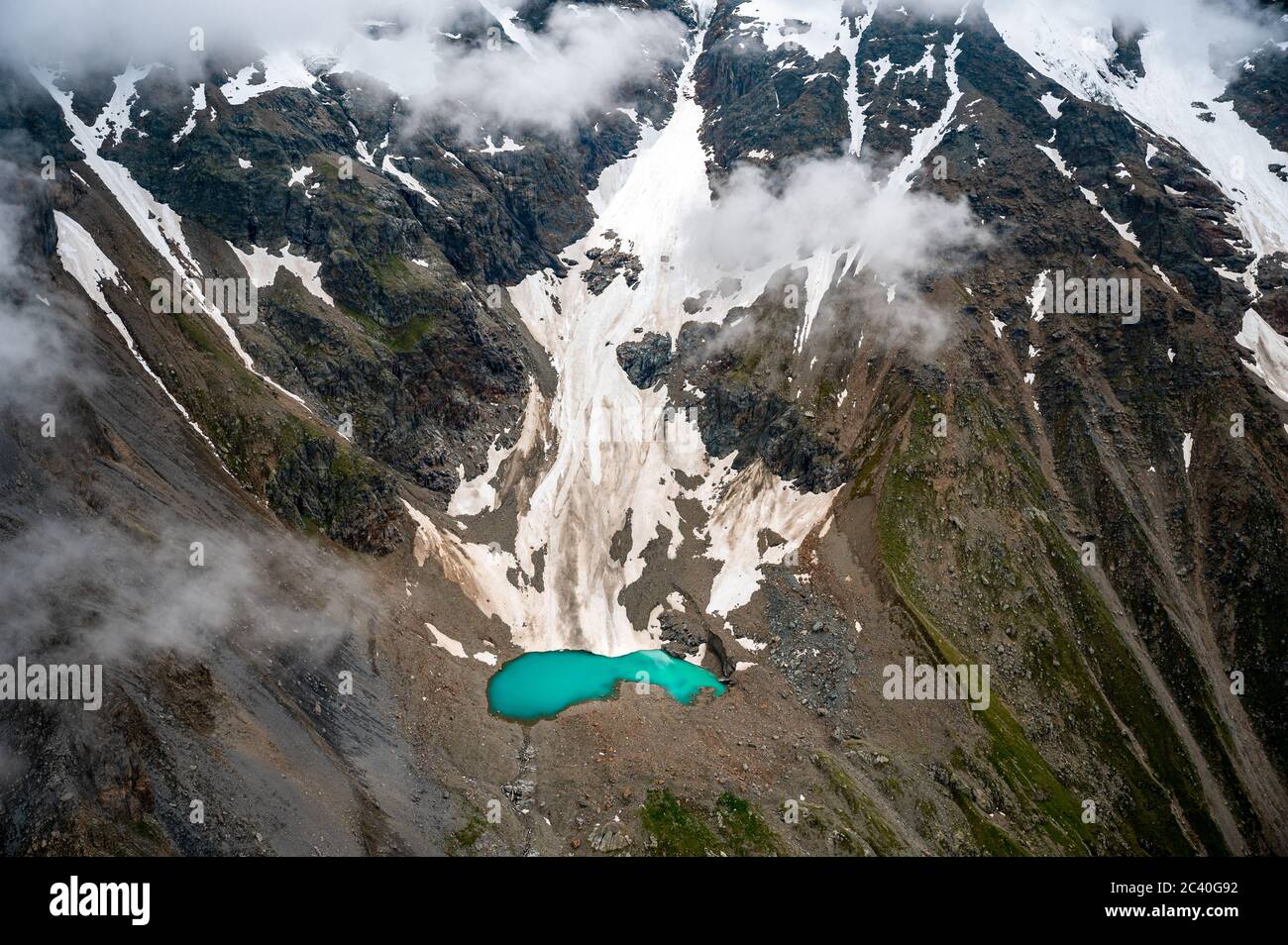 Türkisfarbener Gletschersee in den Berner Alpen Stockfoto