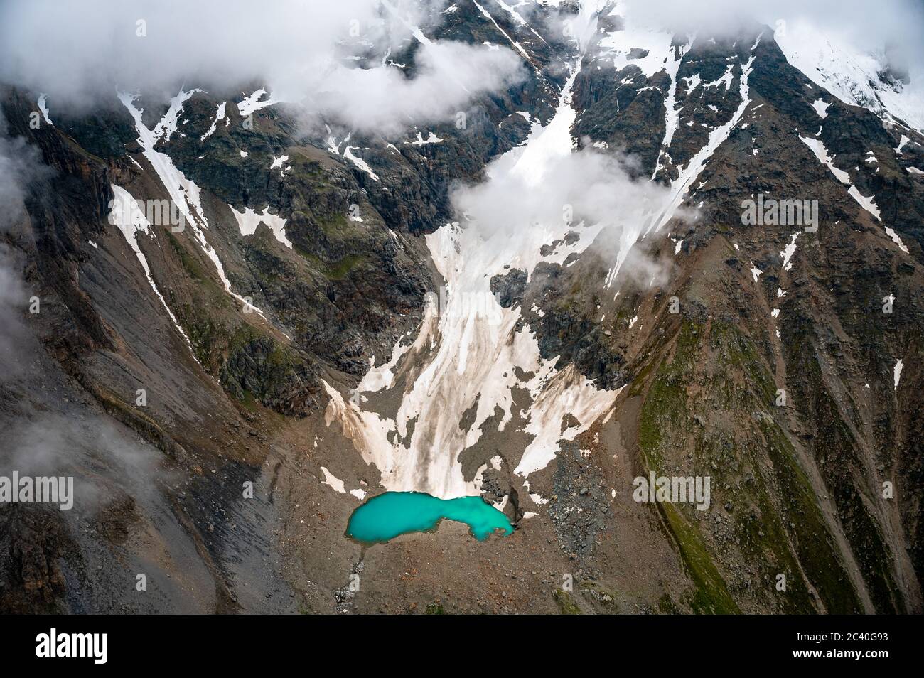 Türkisfarbener Gletschersee in den Berner Alpen Stockfoto