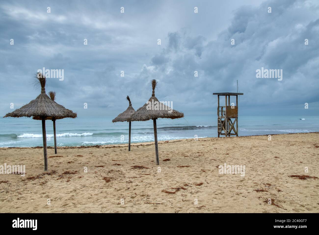 Reales Foto der Playa de Palma auf Mallorca in der Nebensaison Stockfoto