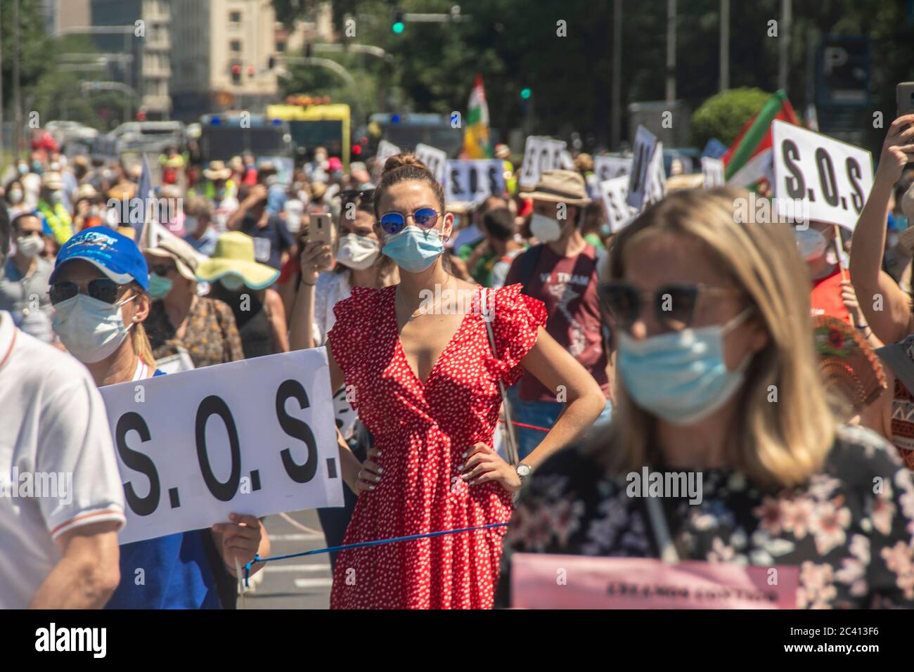 Die Plattform für die Rechte der Reisebüros (PDAV) hat eine Demonstration von Reisebüros, wo Tausende von Menschen protestiert haben und lädt andere Akteure im Tourismussektor, diese Bewegung zu beitreten "nicht nur von den öffentlichen Verwaltungen gehört werden, sondern auch für alle öffentlichen Meinung" aufgerufen. PDAV stellt klar, dass es nicht für diese Demonstration, aber dass sie die Initiative gehabt haben, "die Vereinigung aller Tourismus" nennen und arbeiten, um es zu einem verantwortungsvollen Ereignis und sicherzustellen, dass die notwendigen Gesundheits-und Sicherheitsvorschriften eingehalten werden. (Foto von Alberto Sibaja/Pacific Press/Sipa USA) Stockfoto