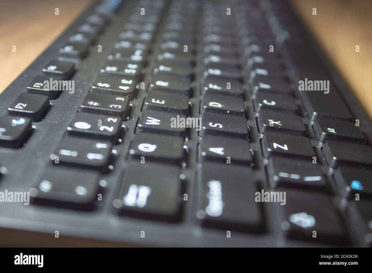 Wireless-Tastatur-Computer. Konzentrieren Sie sich auf die Tasten auf der linken Seite. Stockfoto