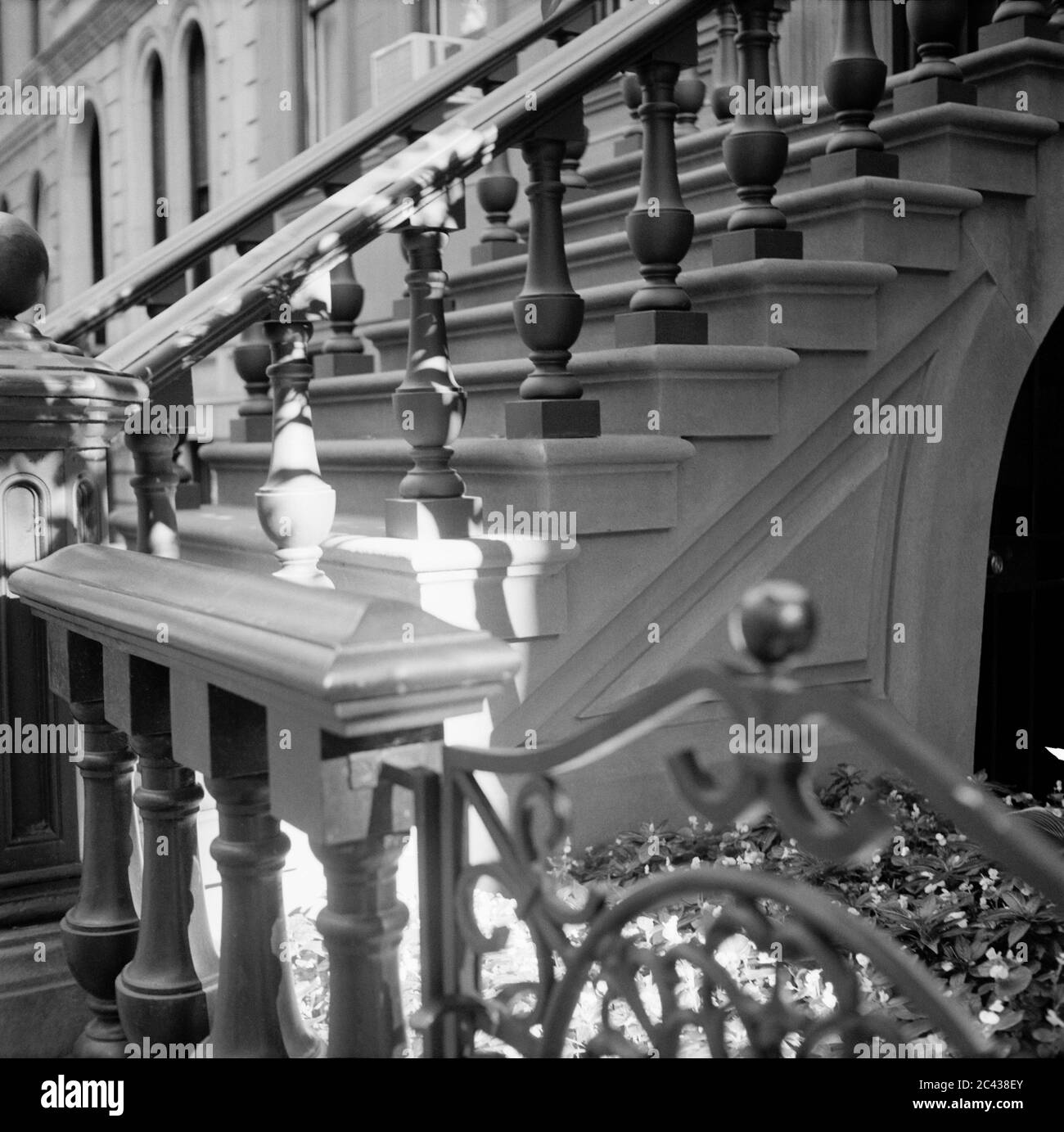 Treppe zu einem Sandsteinhaus, Greenwich Village, New York, USA Stockfoto