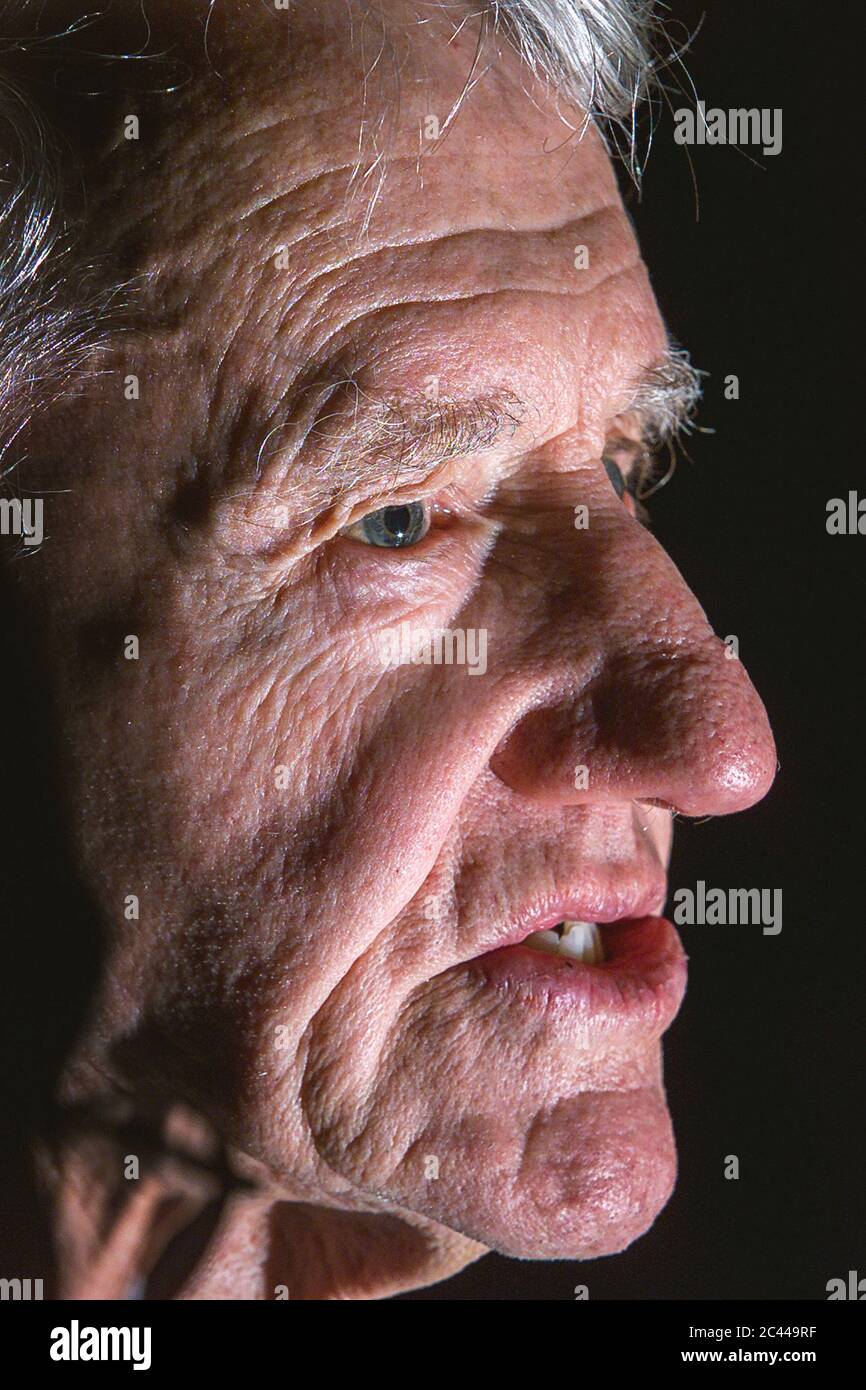 Historisches Archiv Bild der ehemalige Premierminister von Rhodesien, Ian Smith, fotografiert in der Oxford Union Society in 2000 Stockfoto