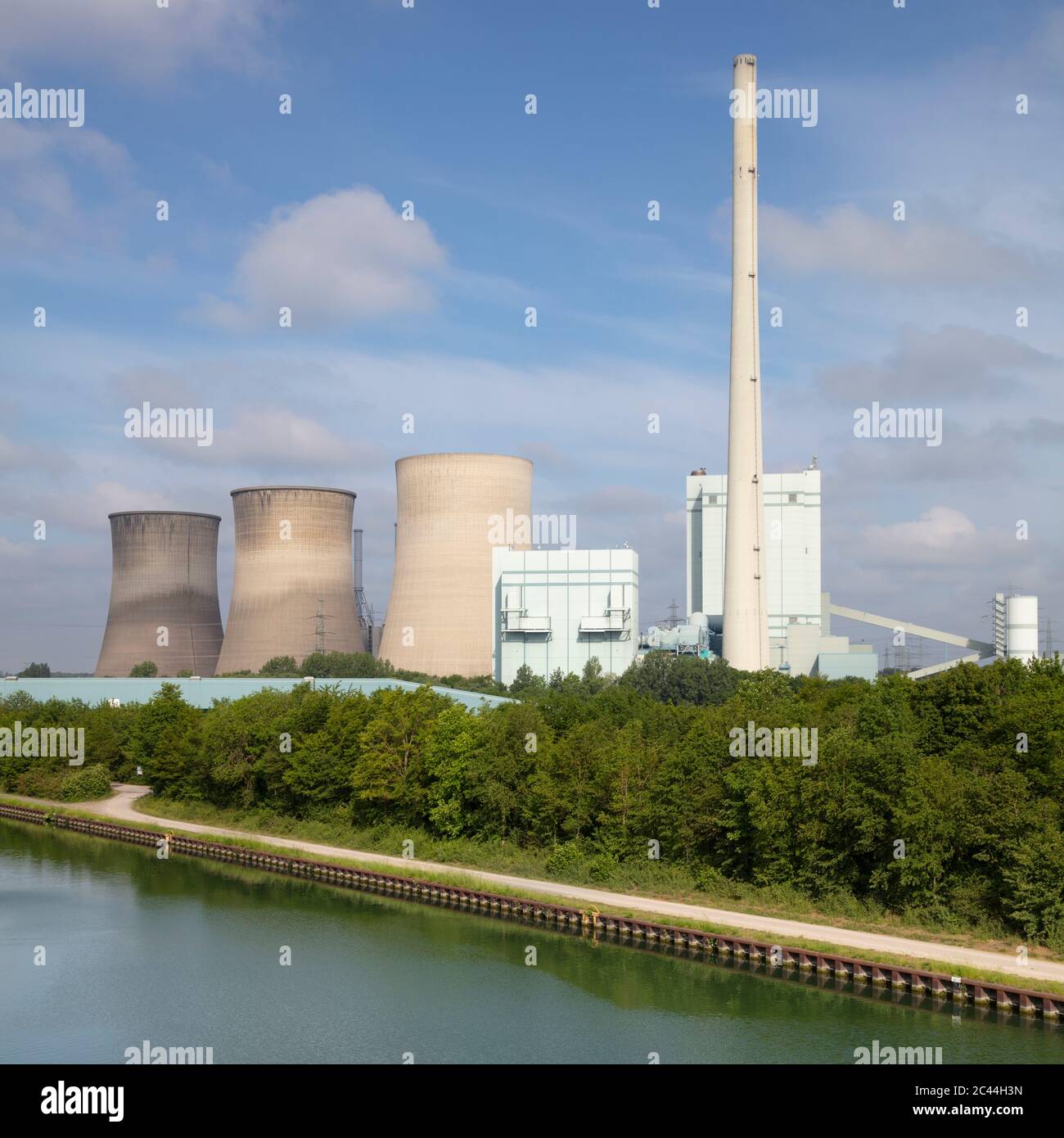 Deutschland, Nordrhein-Westfalen, Werne, Lippeseite und Kraftwerk Gersteinwerk Stockfoto