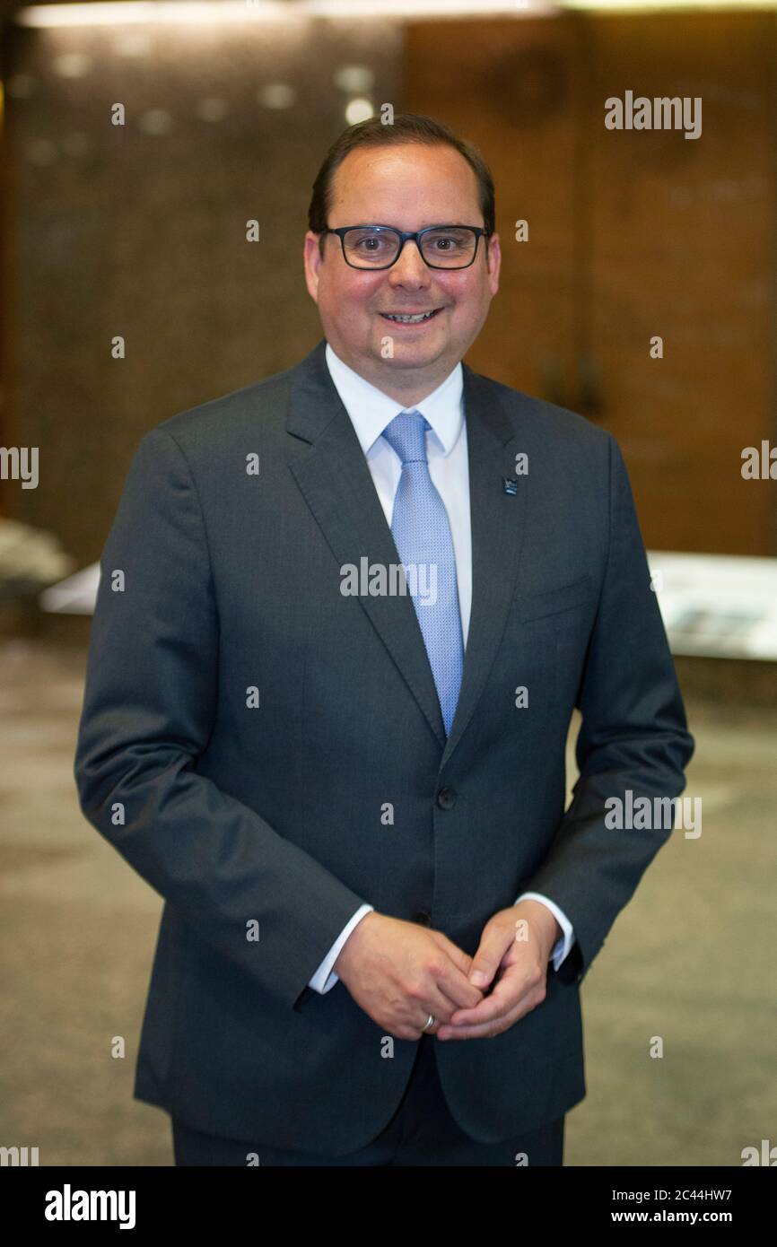 Eat, Deutschland. Juni 2020. Thomas KUFEN, Bürgermeister der Stadt Essen, Portrait, Portrait, Portrait, Einzelbild, Einzelbild, Einzelbild, Einzelmotiv, anlässlich der Unterzeichnung eines Kooperationsvertrages, 'Sicherheitskooperation Ruhr zur Bekämpfung der Clankriminalität' ('SIKO Ruhr') am 22. Juni 2020 in Essen zur weltweiten Nutzung Quelle: dpa/Alamy Live News Stockfoto