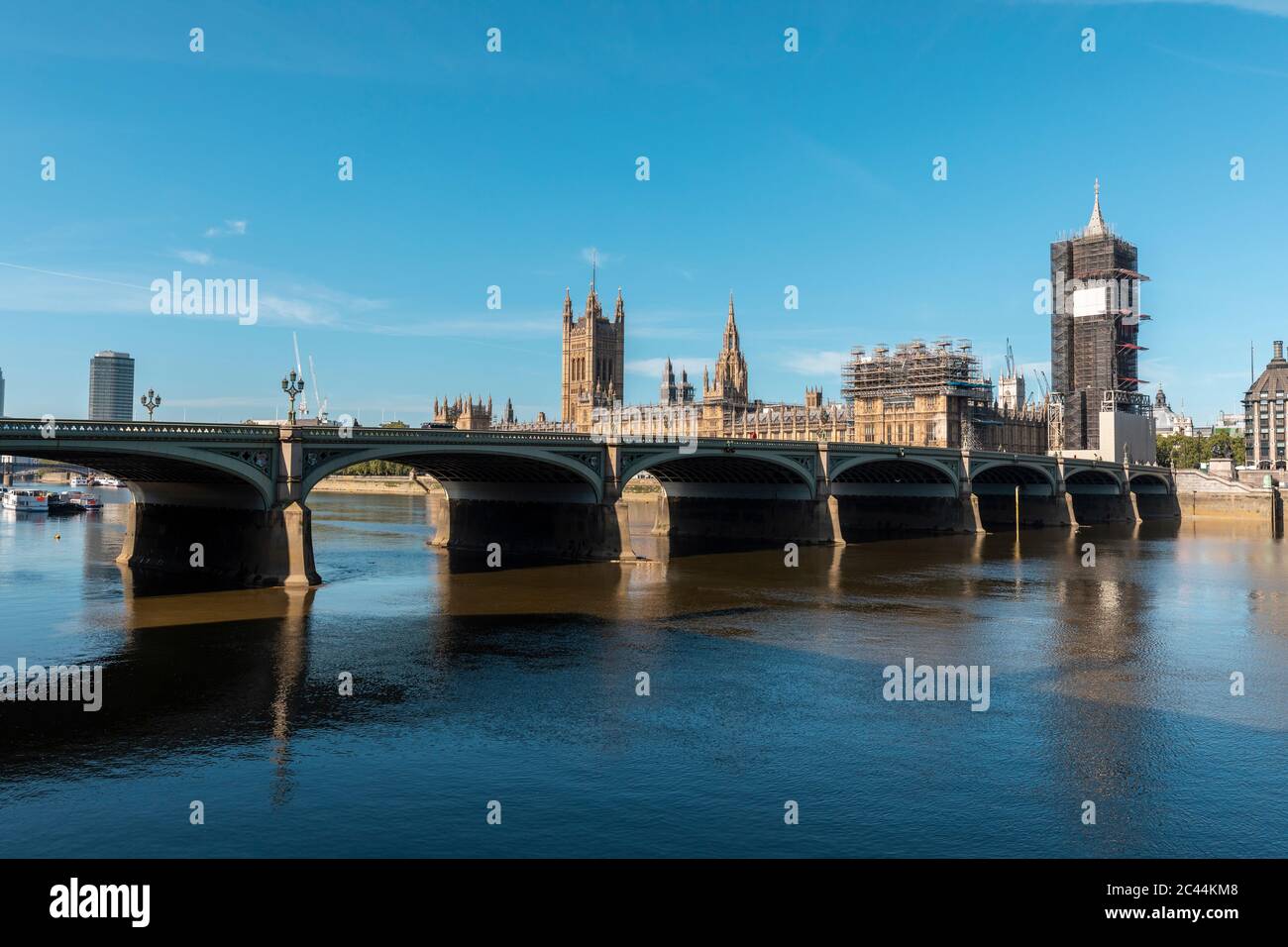 Großbritannien, London, Westminster Bridge, Big Ben und Westminster Palace im Hintergrund Stockfoto