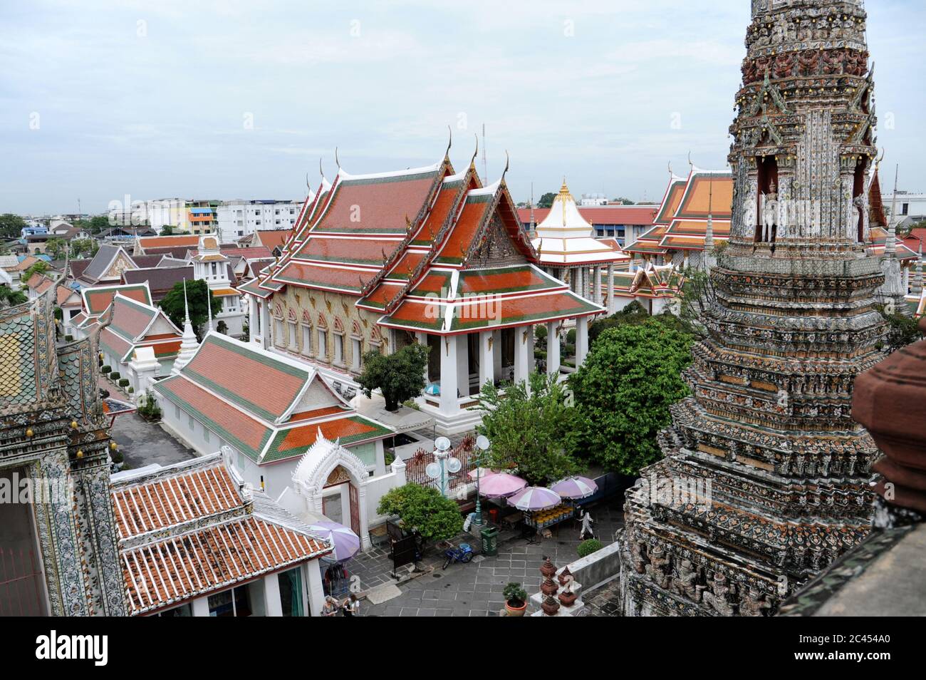 Buddhistischer Tempel in der Nähe von Wat Arun, Bangkok, Thailand Stockfoto