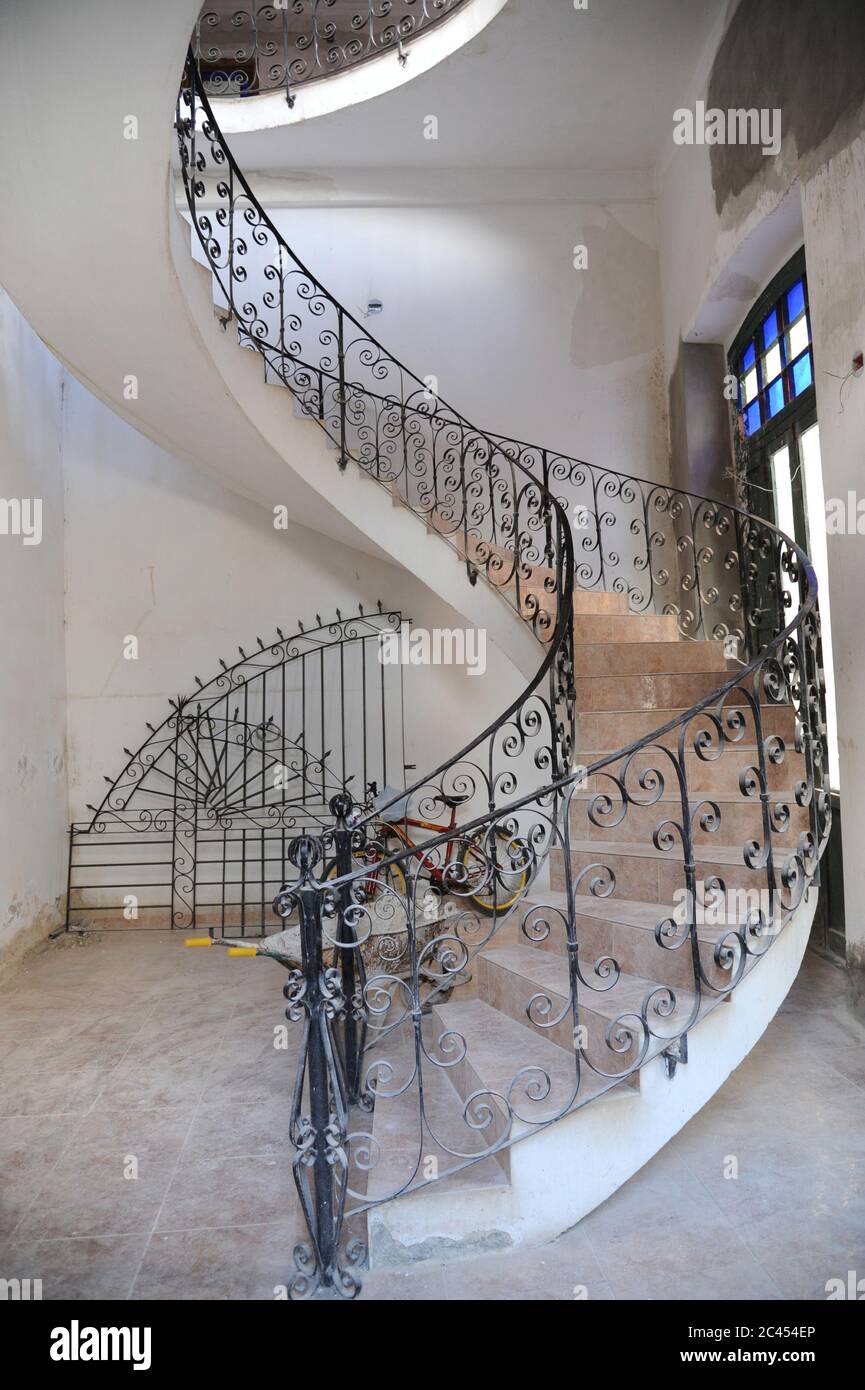 Restaurierte Treppe in der Altstadt von Havanna, Kuba Stockfoto