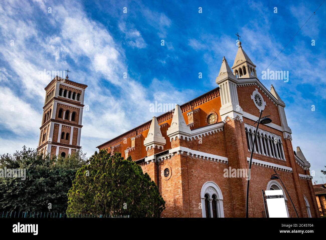Basilica del sacro cuore di gesù roma -Fotos und -Bildmaterial in hoher