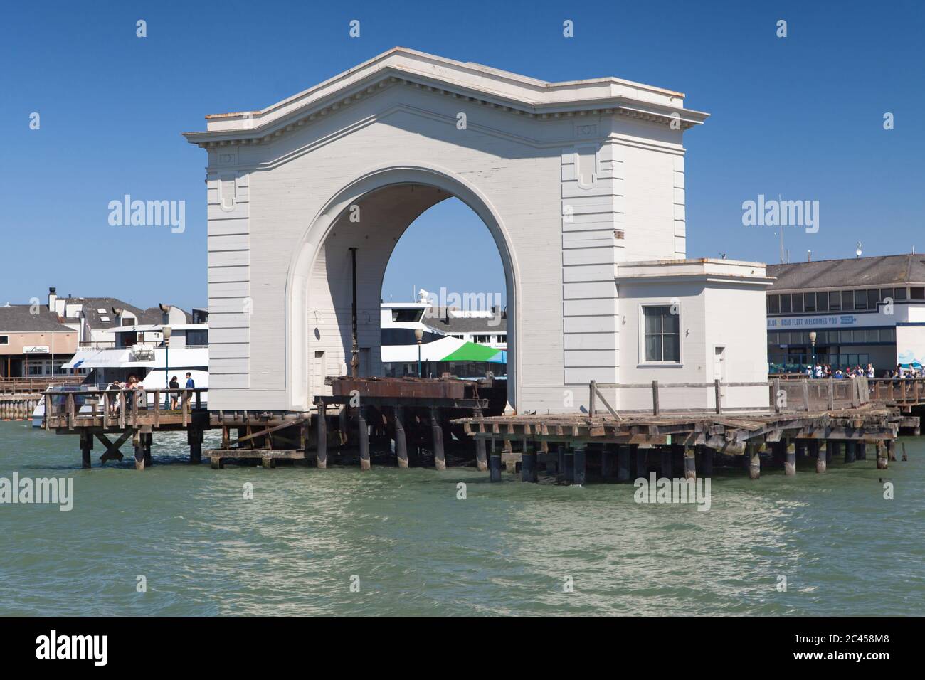San Francisco, California - 27. August 2019: Pier 43 Ferry Arch in San Francisco, California, USA. Stockfoto