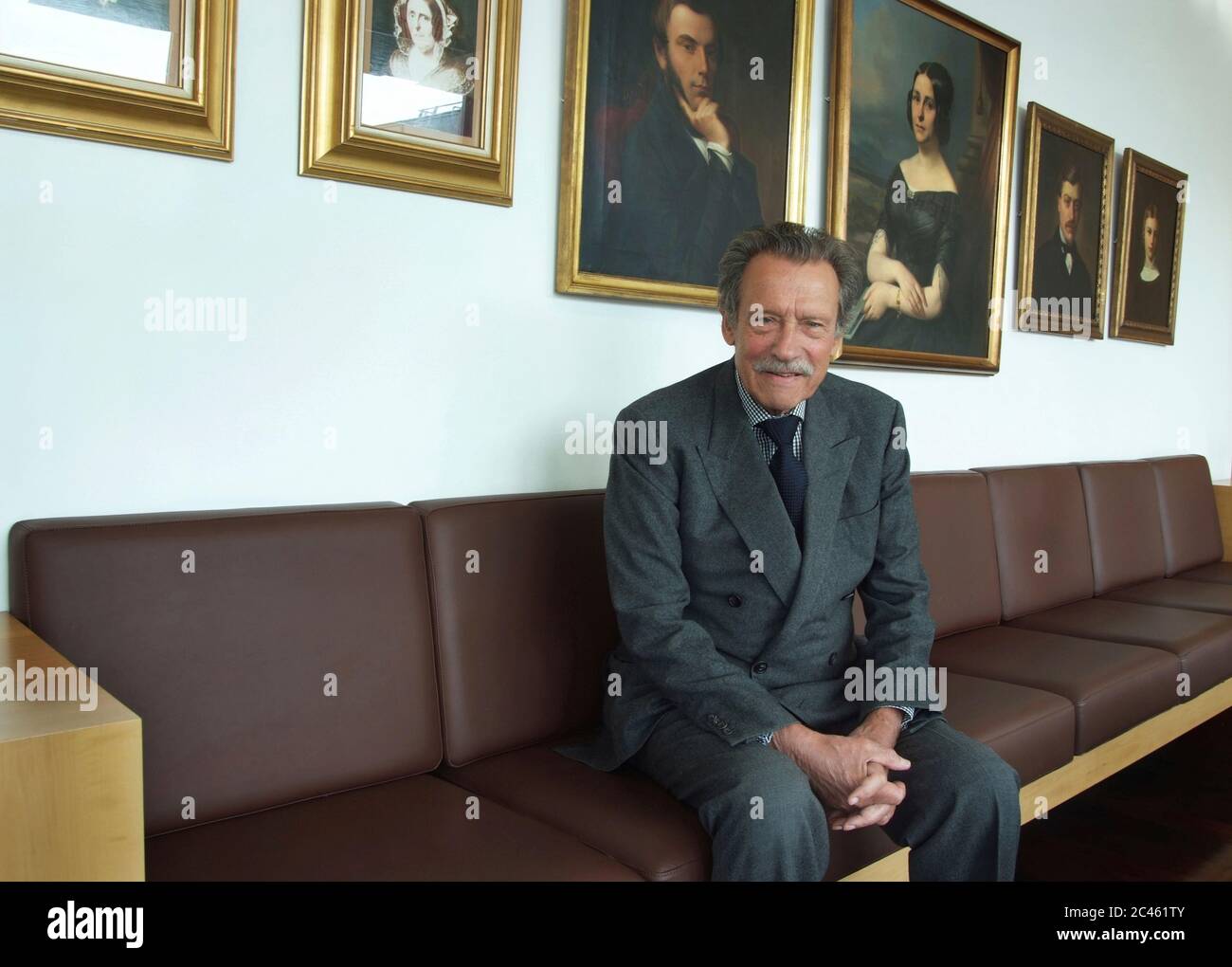 Neven dumont Fotos und Bildmaterial in hoher Auflösung Alamy