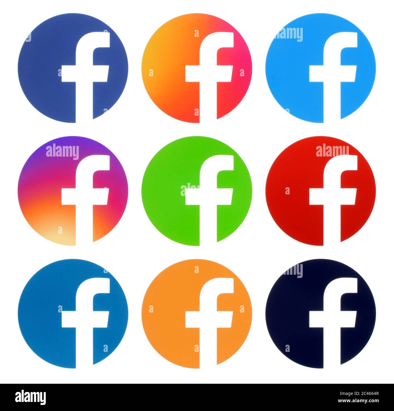 Kiew, Ukraine - Aplril 25, 2019: Sammlung von Facebook Farbe runde Logos, auf weißem Papier gedruckt. Facebook ist ein bekannter Dienst für soziale Netzwerke Stockfoto