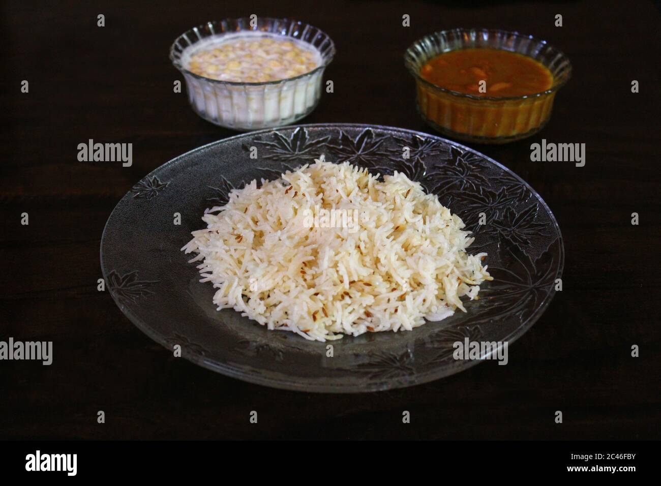 Rajma, Rice und Boondi Raita Stockfoto