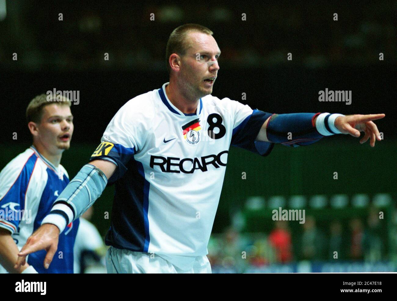 Dortmund Deutschland 9.6.2001, Handball: Deutschland vs. Slowakei - Klaus-Dieter Petersen (GER) Stockfoto