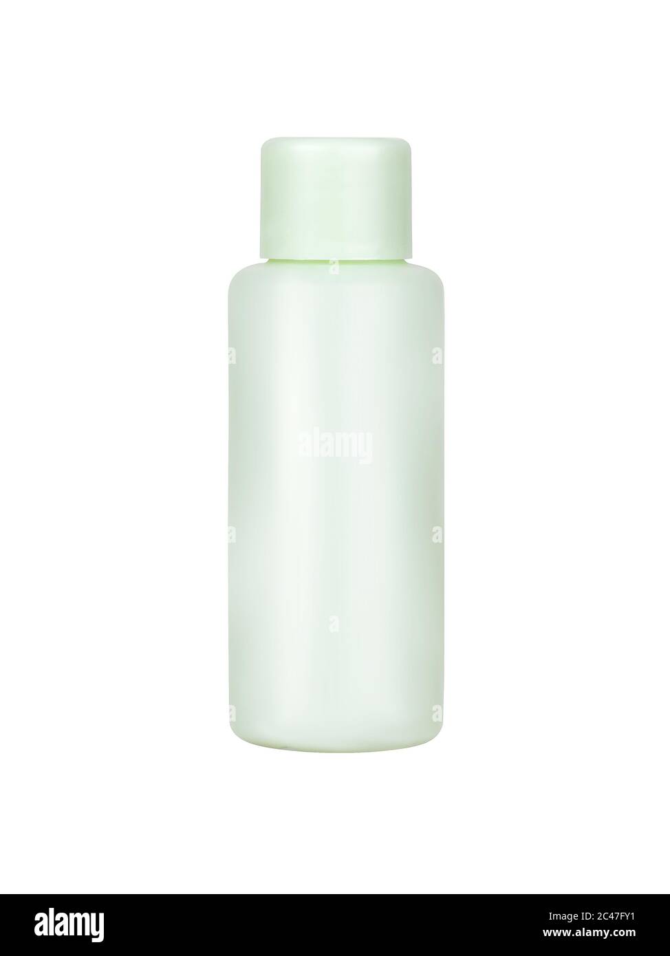 Einfache leere а Plastikflasche für eine hellgrüne Kosmetik, isoliert auf weißem Hintergrund. Stockfoto