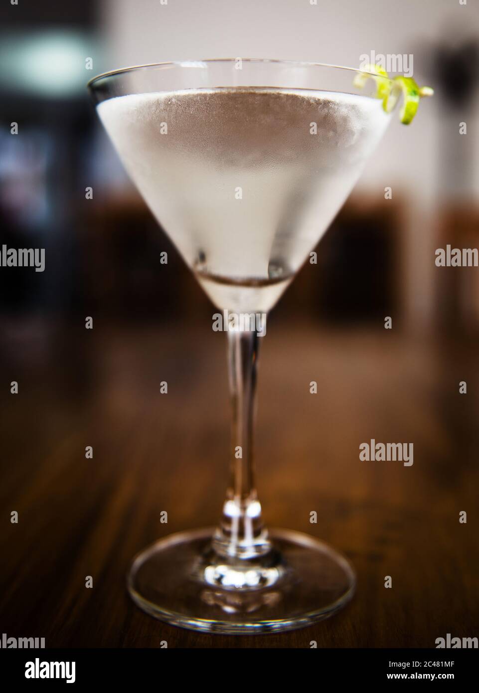 Martini in einer Restaurantumgebung Stockfoto