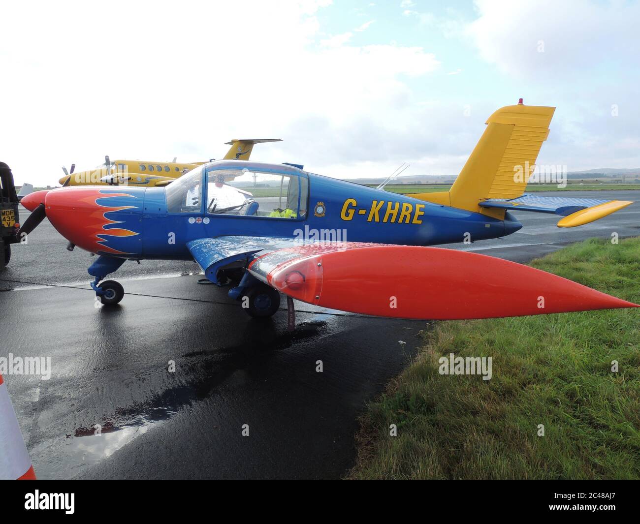 G-KHRE, eine private SOCATA Rallye 150Sv Garnement, auf der RAF Leuchars Airshow 2013. Stockfoto