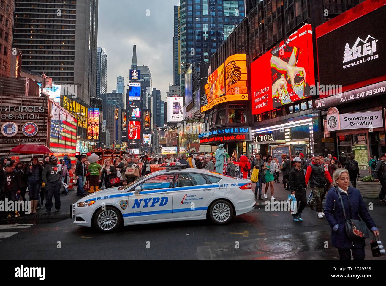 NYPD Patrouillenwagen am Times Square. Manhattan, New York City, USA. Stockfoto