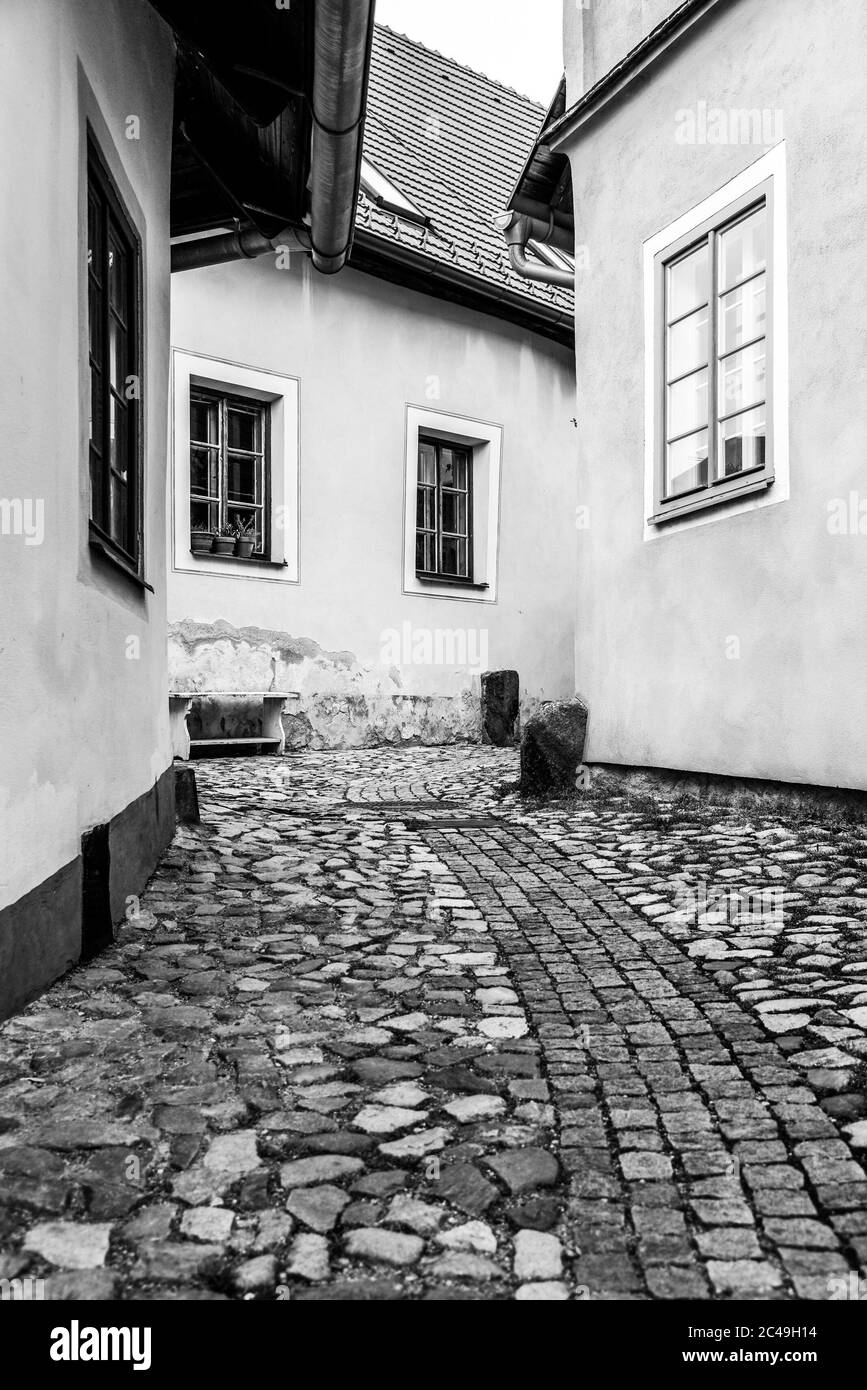Mittelalterliche häuser Schwarzweiß-Stockfotos und -bilder - Alamy