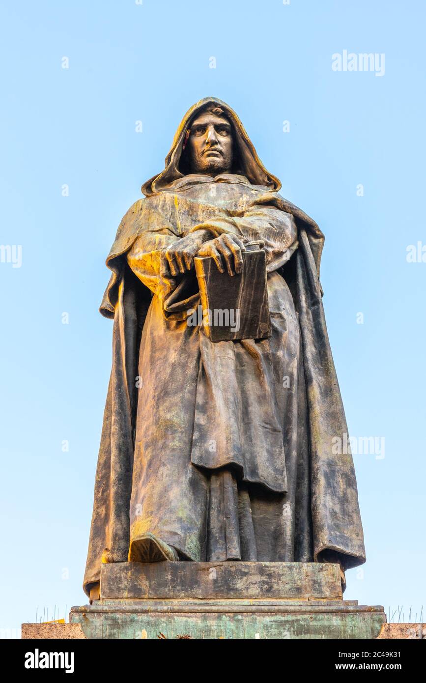 Statue von Giordano Bruno auf Campo de Fiori, Rom, Italien. Stockfoto