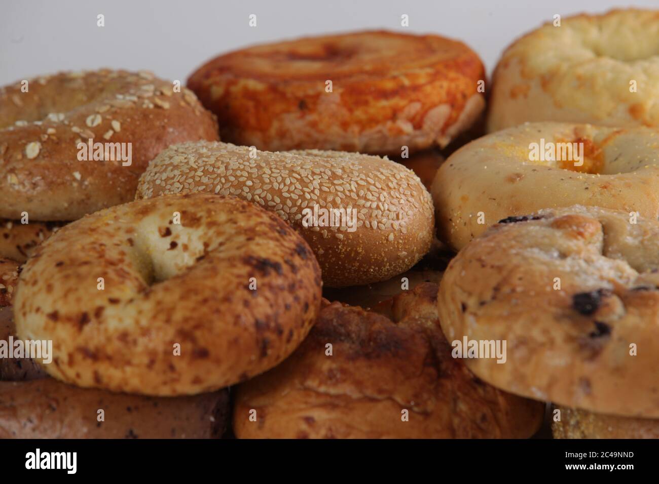 Amerikanisches Bagels-Essen Stockfoto