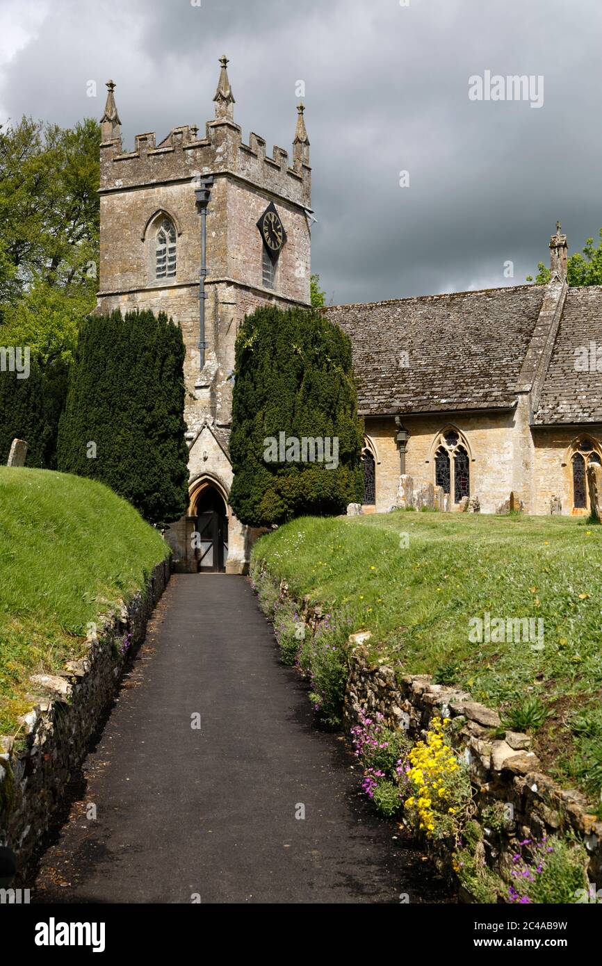 Str. Peters Kirche, Upper Slaughter, Cotswolds, Gloucestershire, England, Vereinigtes Königreich, Europa Stockfoto