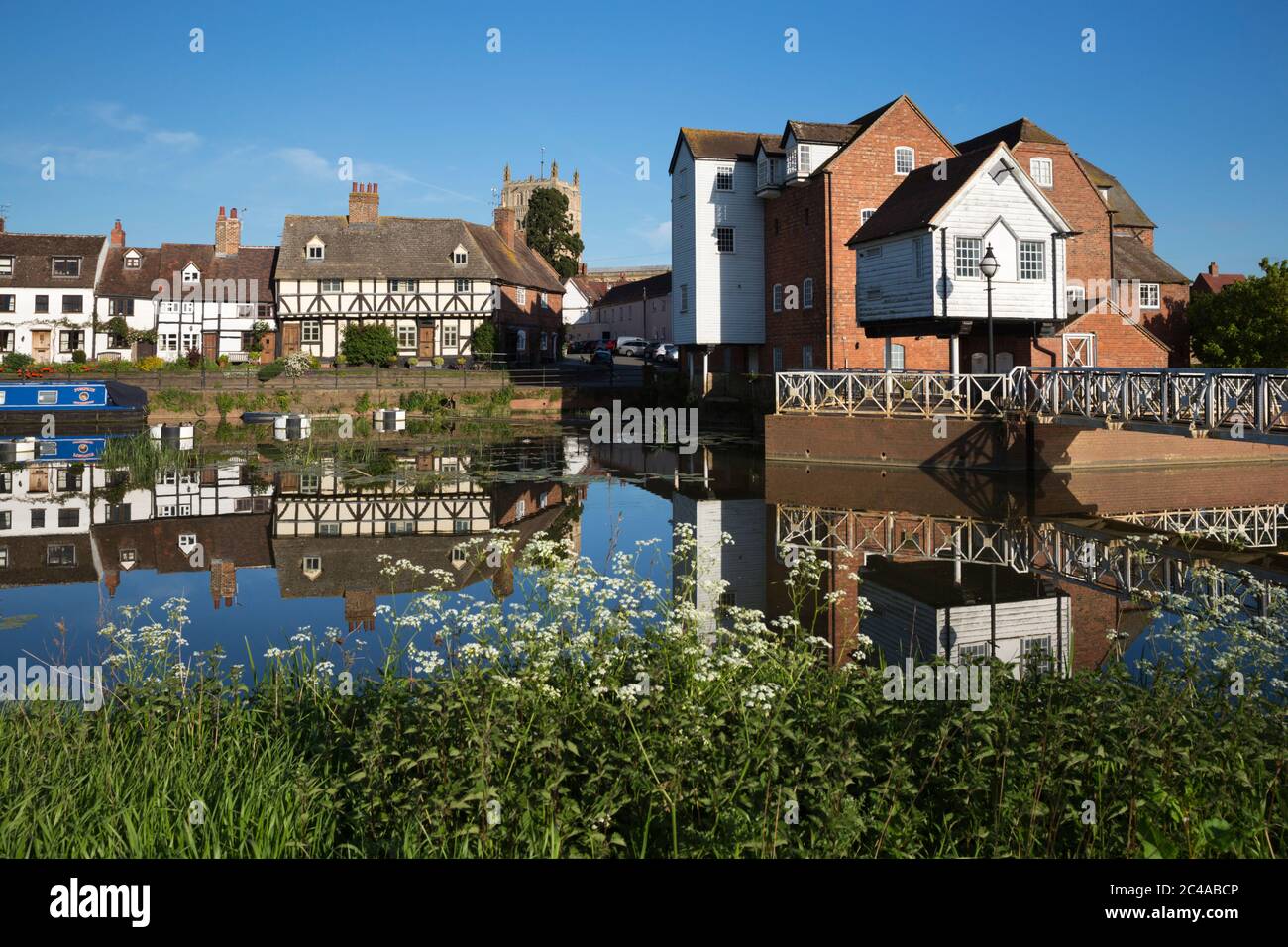 Abtei Mühle und Tewkesbury Abbey am Fluss Avon, Tewkesbury, Gloucestershire, England, Vereinigtes Königreich, Europa Stockfoto