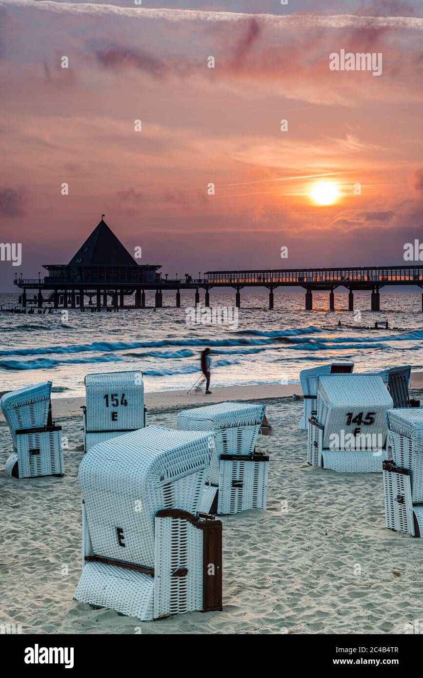 Pier Heringsdorf, Sonnenaufgänge, Badeort Heringsdorf, Insel Usedom, Mecklenburg-Vorpommern, Deutschland Stockfoto
