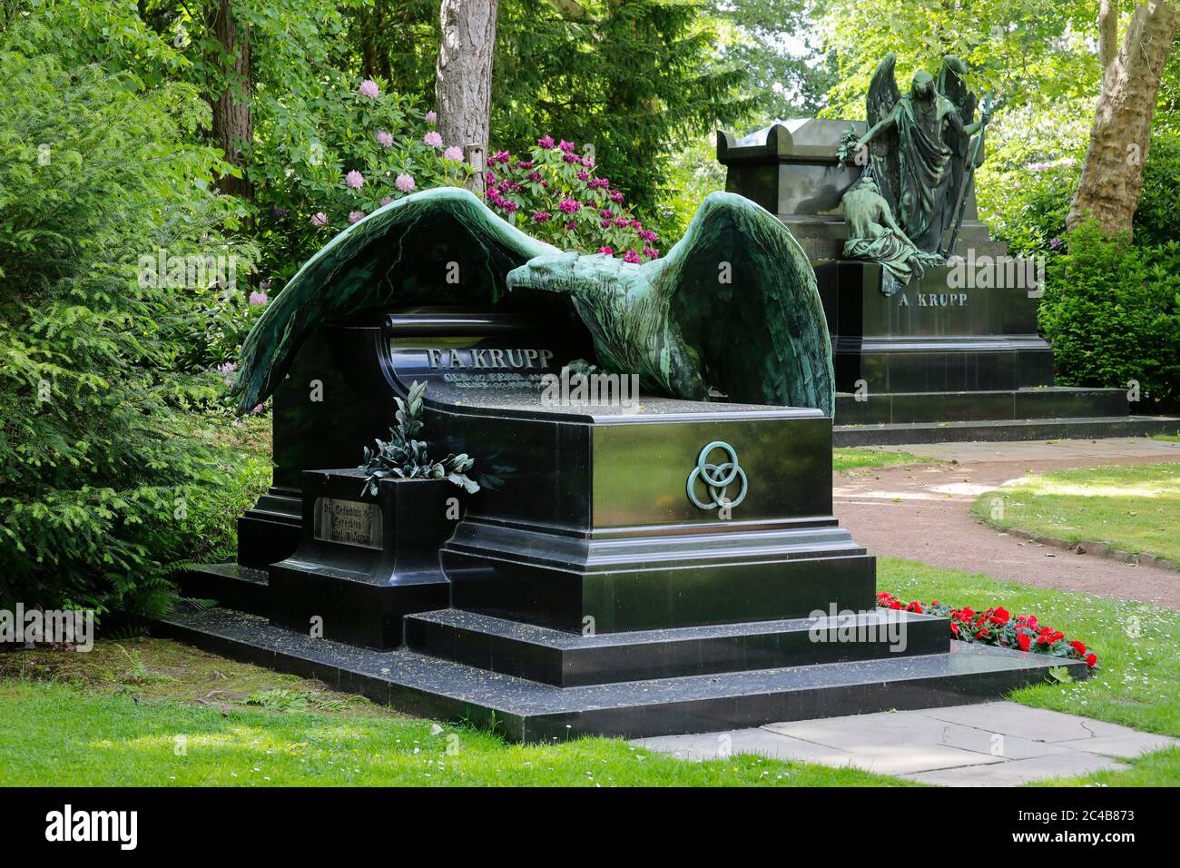 Grab von Friedrich Alfred Krupp, Familienfriedhof der Industriellenfamilie Krupp, Bredeney Friedhof, Essen, Ruhrgebiet, Nordrhein-Westfalen Stockfoto