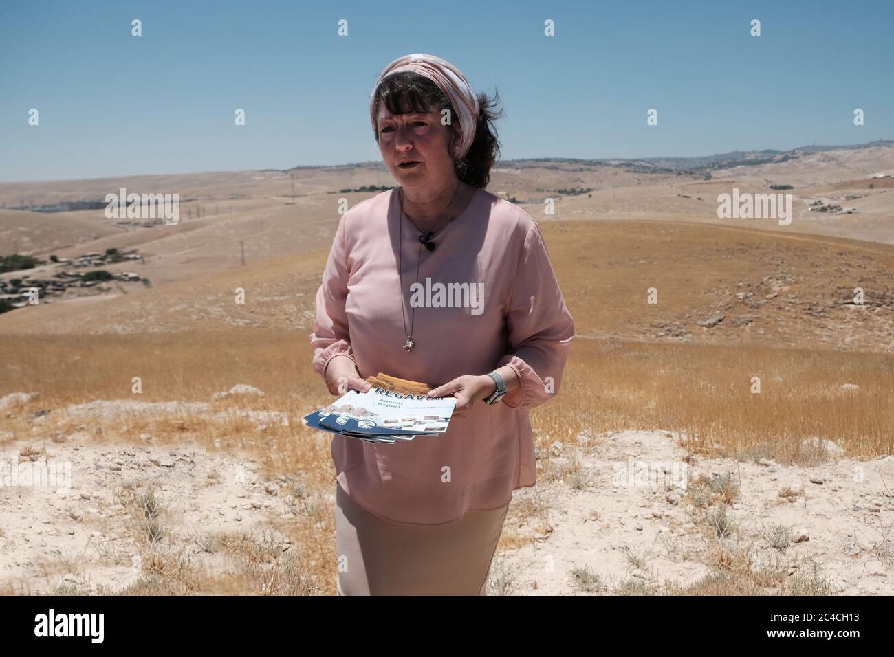 Naomi Linder Kahn Direktorin der Internationalen Abteilung von Regavim, einer pro-settler israelischen NGO, die rechtliche Kämpfe gegen angeblich illegale palästinensische oder beduinische Bauvorhaben in Israel und der Westbank überwacht und sich auf diese konzentriert Stockfoto