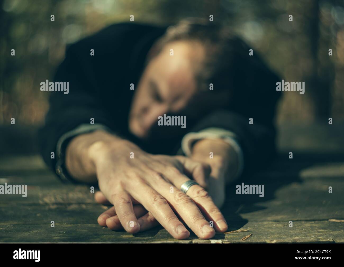 Depressiver Zustand, trauriger Mann Stockfoto