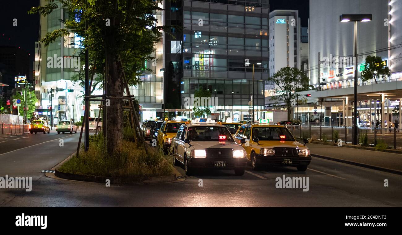 City Taxi am Bahnhof Kawasaki, Japan Stockfoto