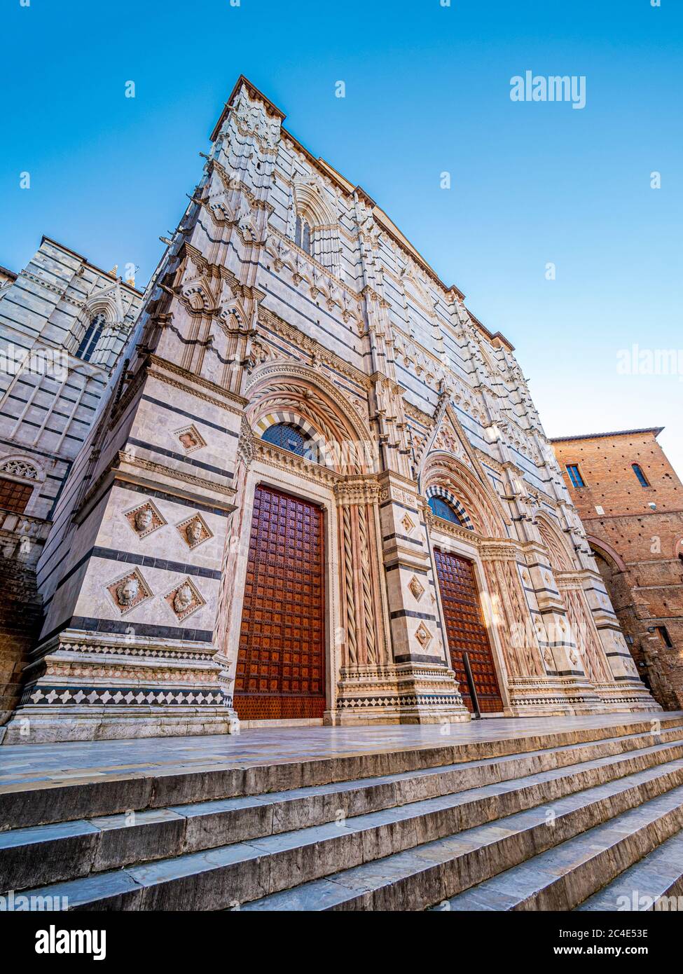 Außenansicht von Battistero di San Giovanni, Battista. Siena, Italien. Stockfoto