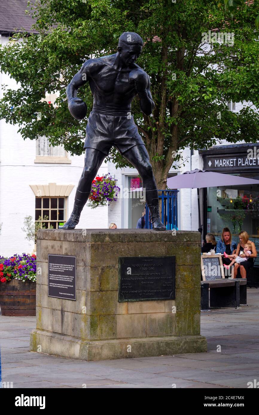 Statue von Boxer Randolph Turpin Warwick Warwickshire West Midlands England Stockfoto