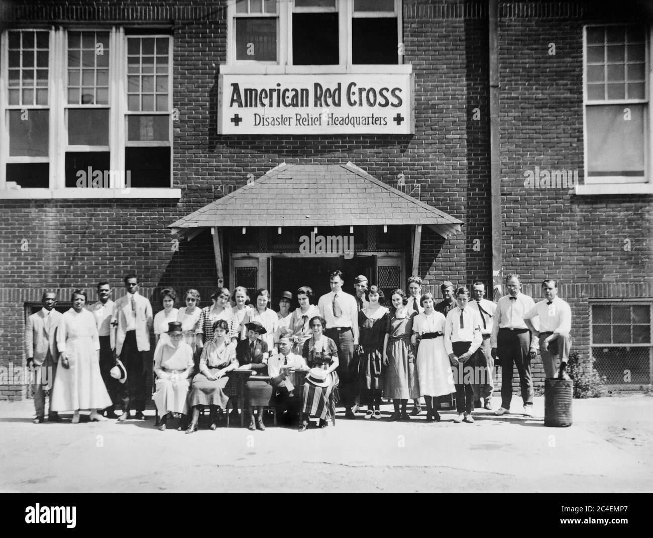 Mitarbeiter der Zentrale, American Red Cross Disaster Relief Hdqs., After Race Riot, Tulsa, Oklahoma, USA, American National Red Cross Photograph Collection, 1922 Stockfoto