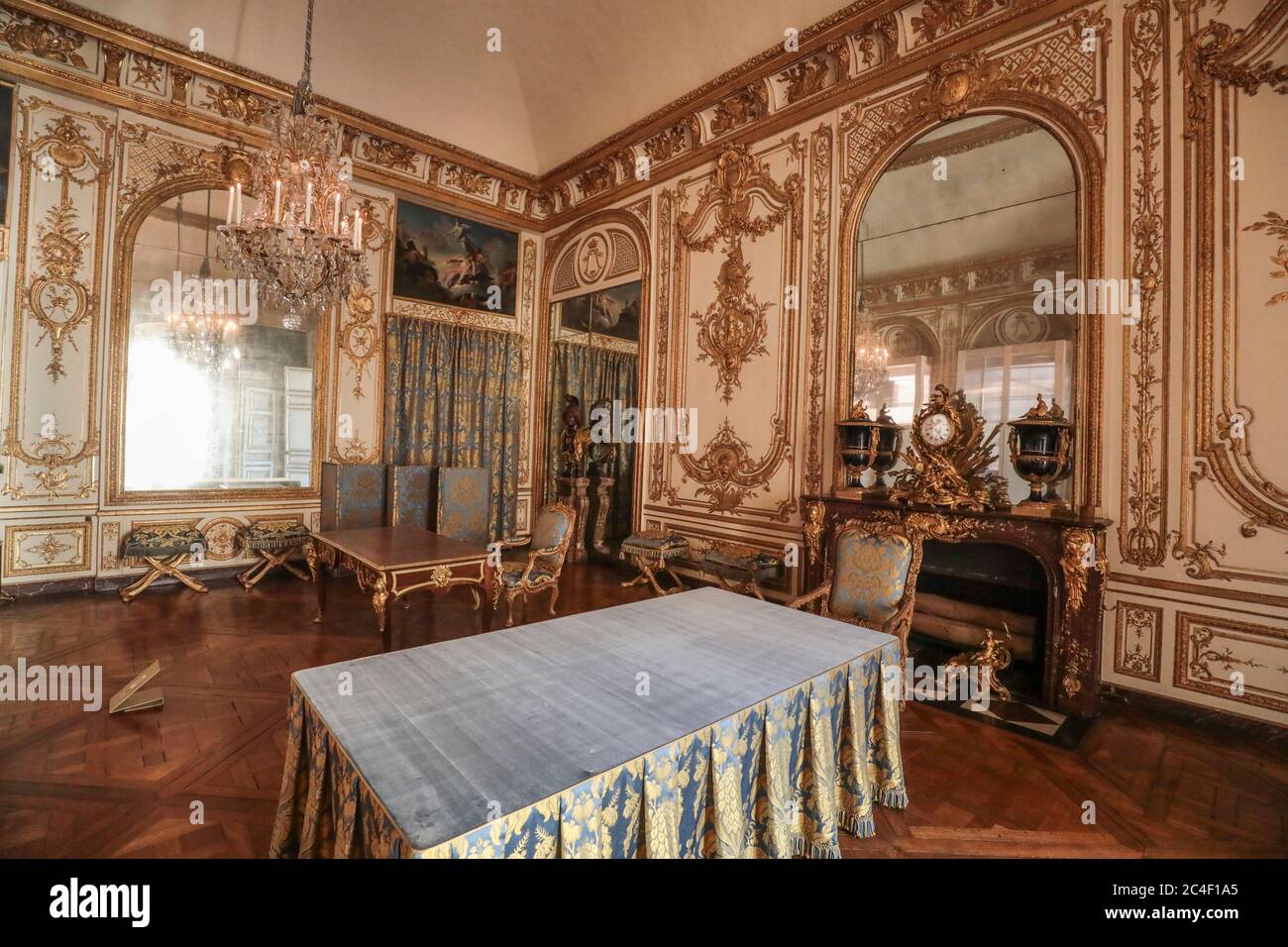 WIEDERERÖFFNUNG DES SCHLOSSES VON VERSAILLES NACH DER ABSPERRUNG Stockfoto