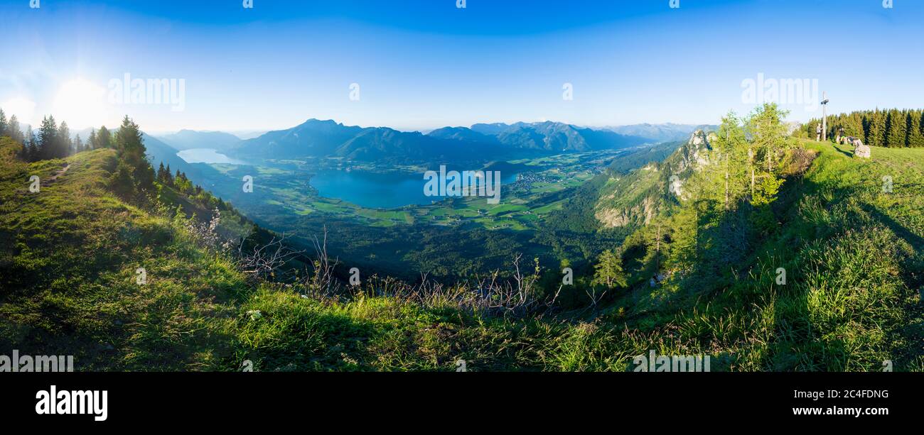 Strobl: wolfgangsee, Stadt St. Wolfgang im Salzkammergut, Schafberg, Blick vom Bleckwand im Salzkammergut, Salzburg, Österreich Stockfoto