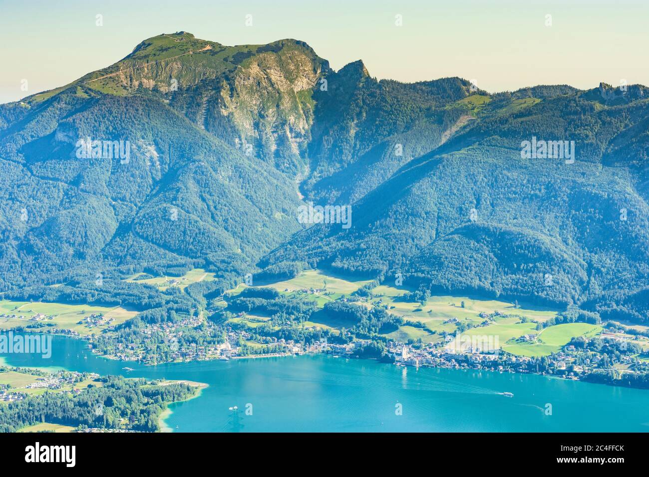 Strobl: wolfgangsee, Stadt St. Wolfgang im Salzkammergut, Schafberg, Blick vom Bleckwand im Salzkammergut, Salzburg, Österreich Stockfoto